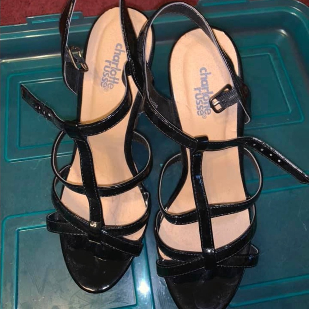 Black Wedges